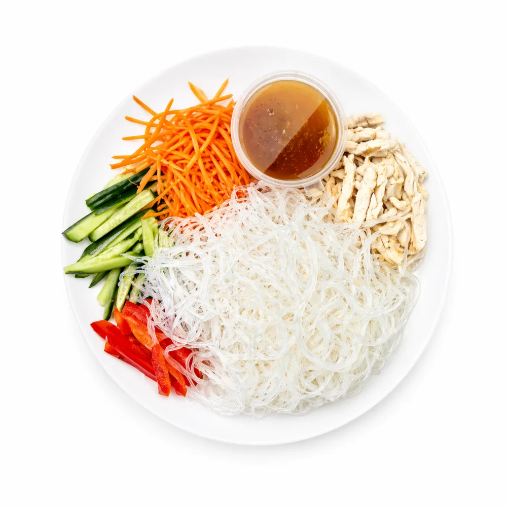 Салат Фунчоза с индейкой и овощами